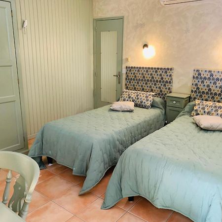 Logis Hotel Restaurant Hostellerie De La Tour Fontvieille Ngoại thất bức ảnh