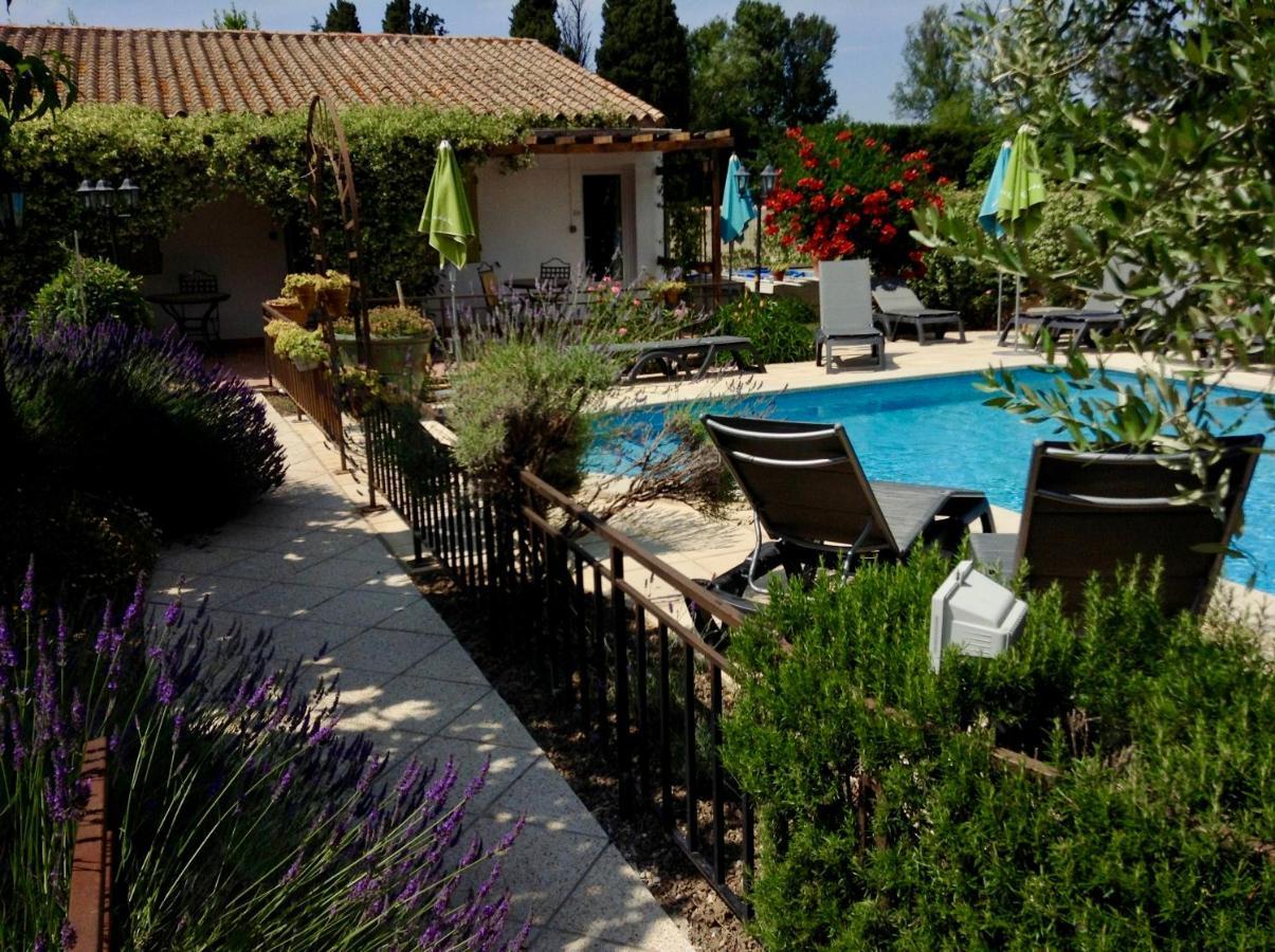Logis Hotel Restaurant Hostellerie De La Tour Fontvieille Ngoại thất bức ảnh